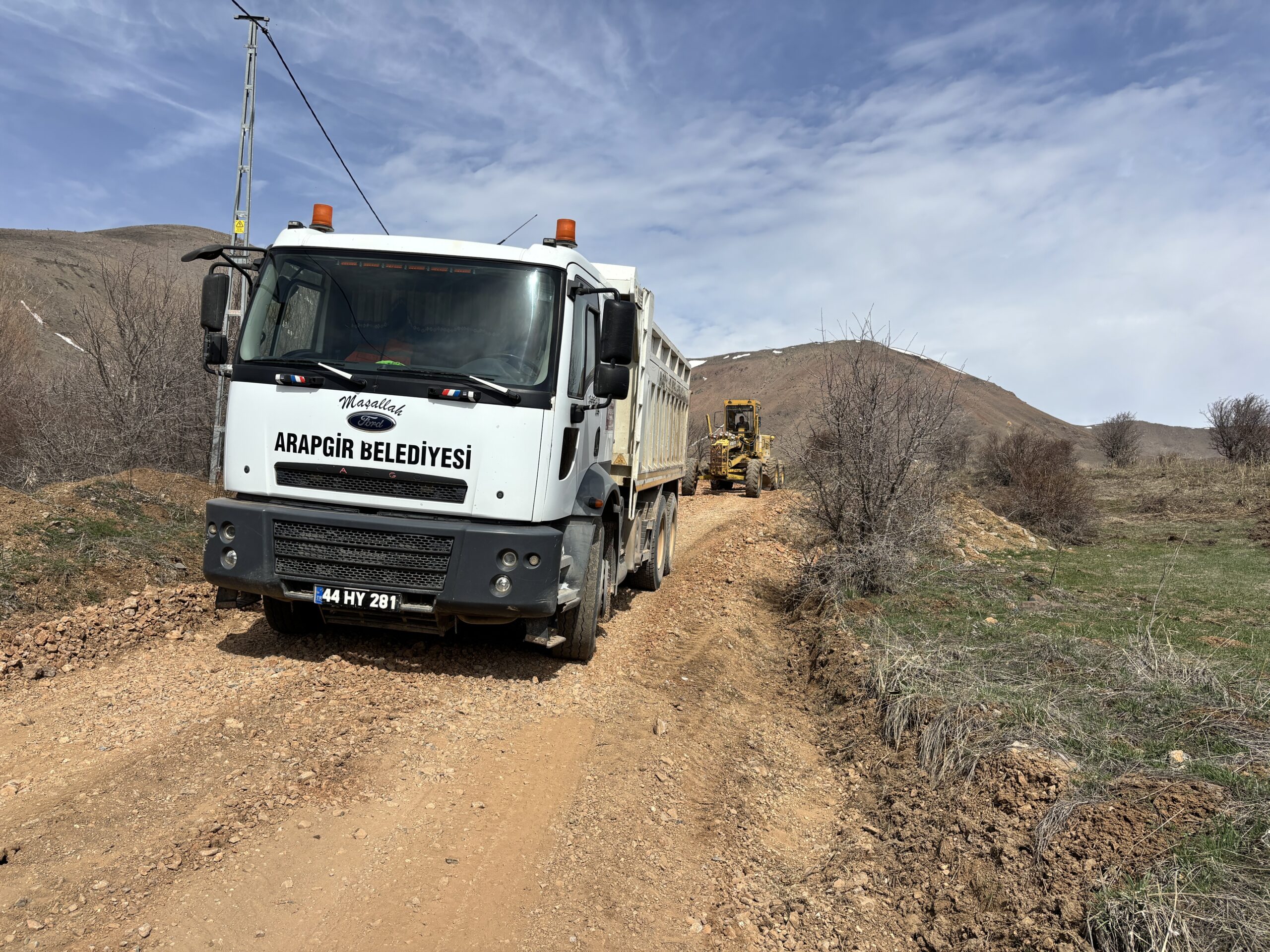 Bostancık Mahallesi’nde Stabilize Malzeme Serimi Yapıldı