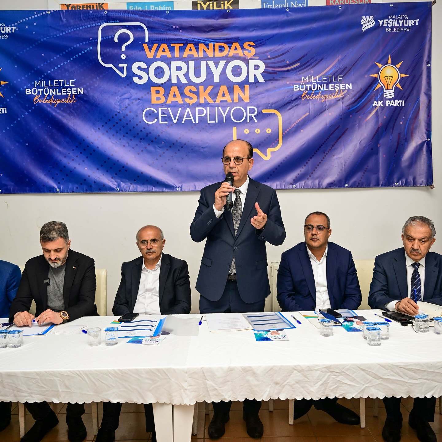 Tecde Mahallesinde “Vatandaş Soruyor, Başkan Cevaplıyor” Toplantısı Düzenlendi