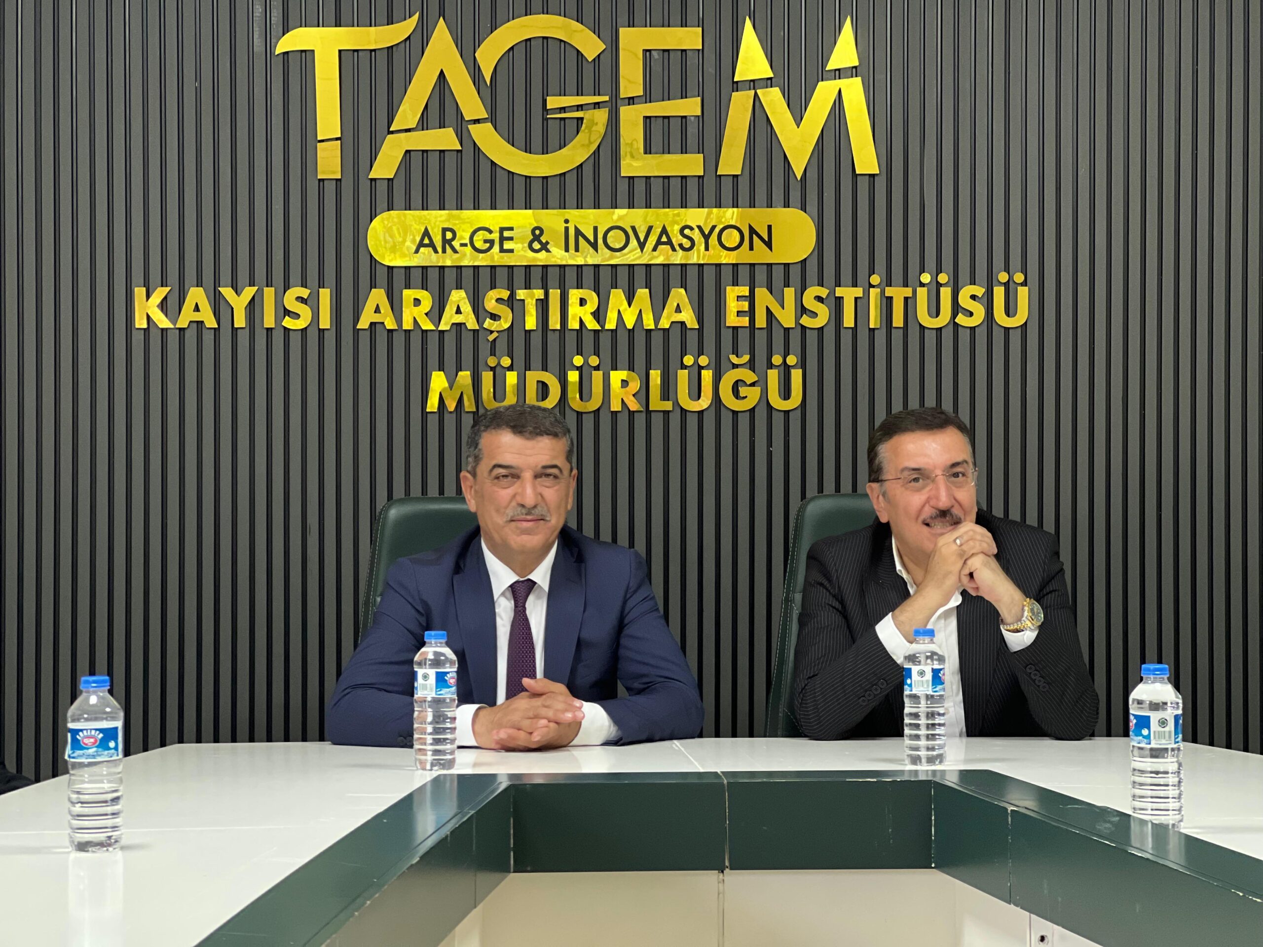 Milletvekilimiz Sayın Bülent Tüfekçi’nin Kayısı Enstitüsü ile…