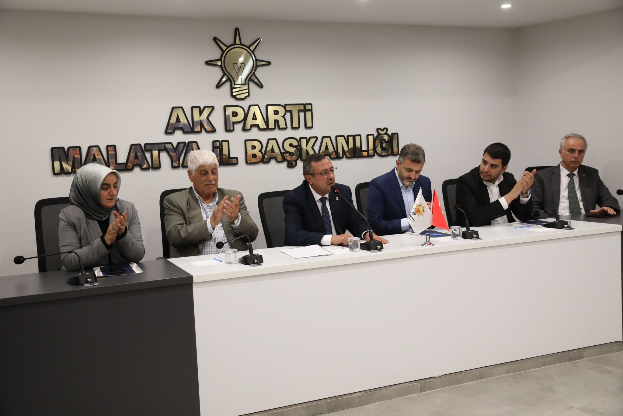 Değerli Hemşehrilerim, Kıymetli Dostlarım