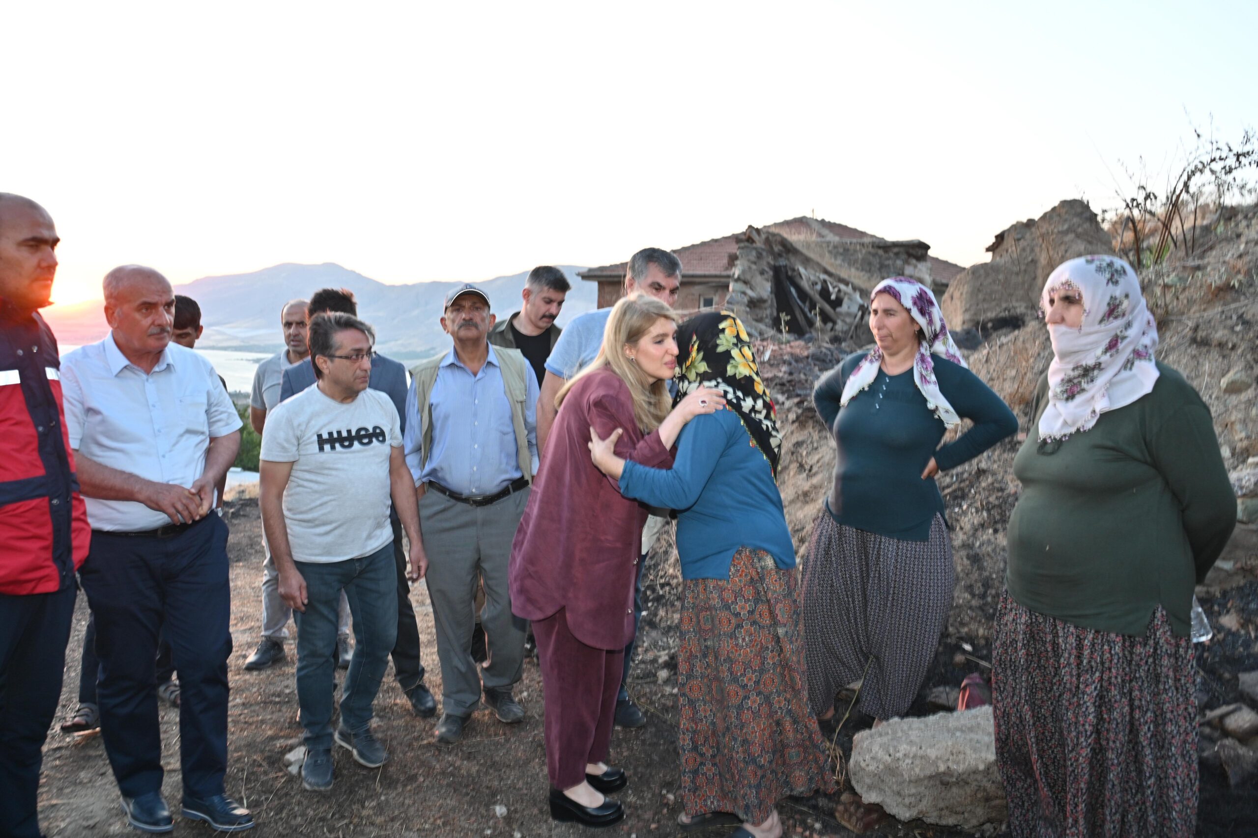 Milletvekili Ölmeztoprak’tan Kale’deki Yangın Sonrası İnceleme