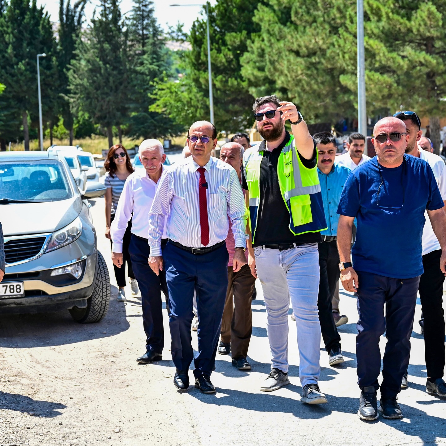 Başkan Geçit, Çırmıktı’daki ‘Köy Evleri’ Projelerini İnceledi