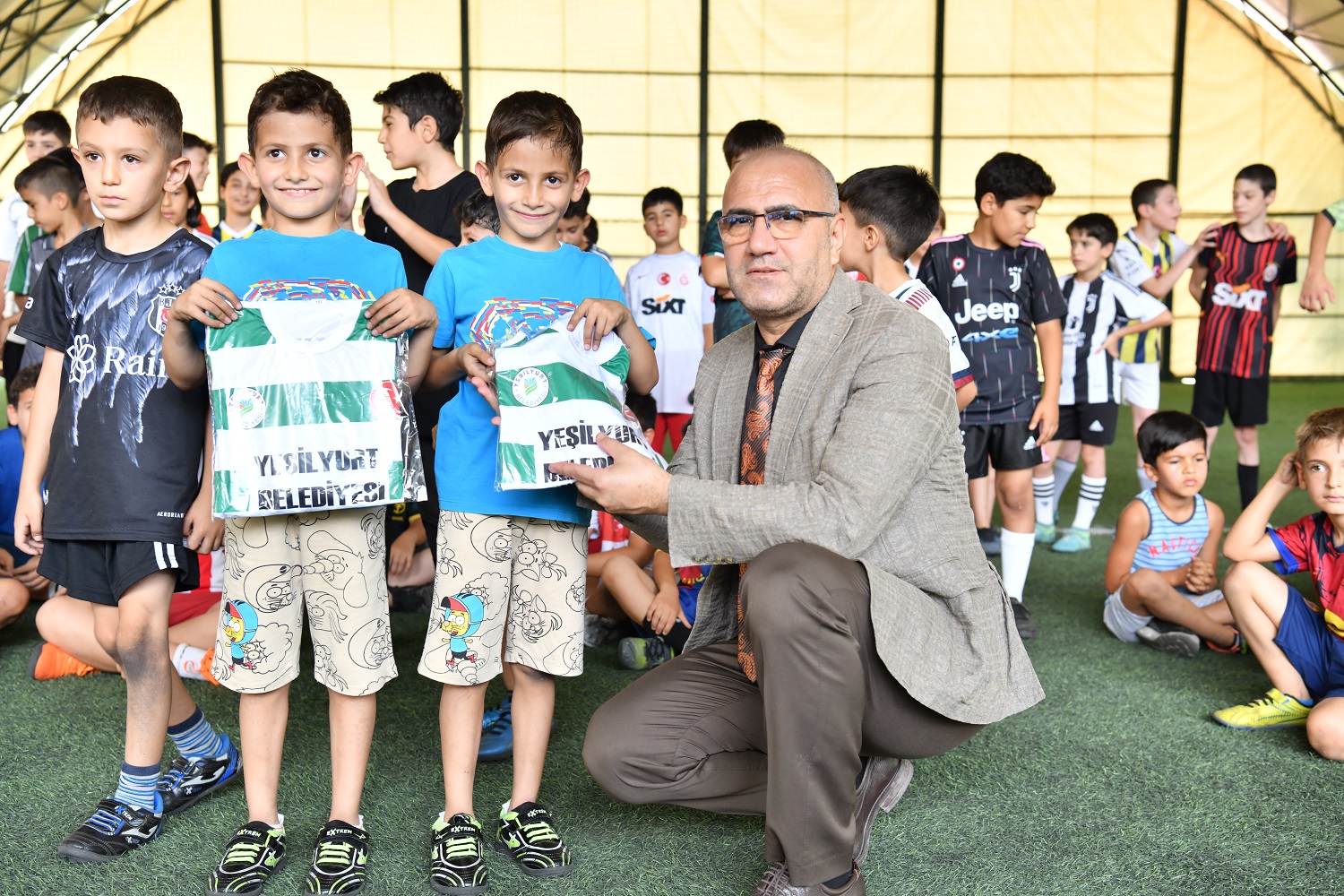 Geleceğin Yıldızları Yeşilyurt Belediyesi Futbol Kursunda Yetişiyor