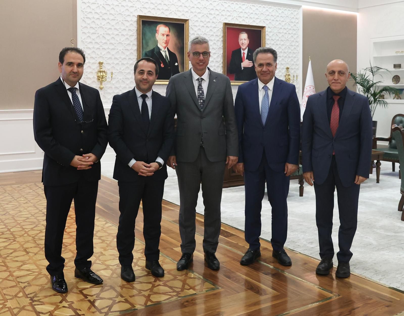 Malatya Sağlığına Destek: Turgut Özal Tıp Merkezi’ne Yeni Cihaz ve Personel Müjdesi!