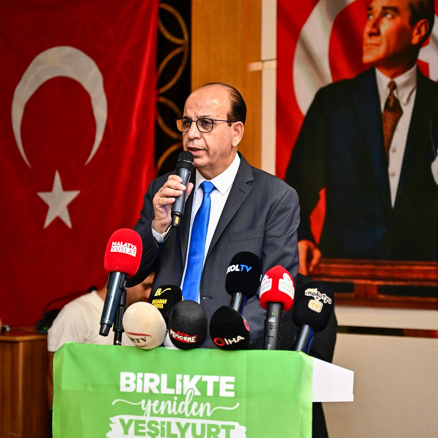 Başkan Geçit, Devam Eden Yatırımları ve Yeni Projeleri Tanıttı