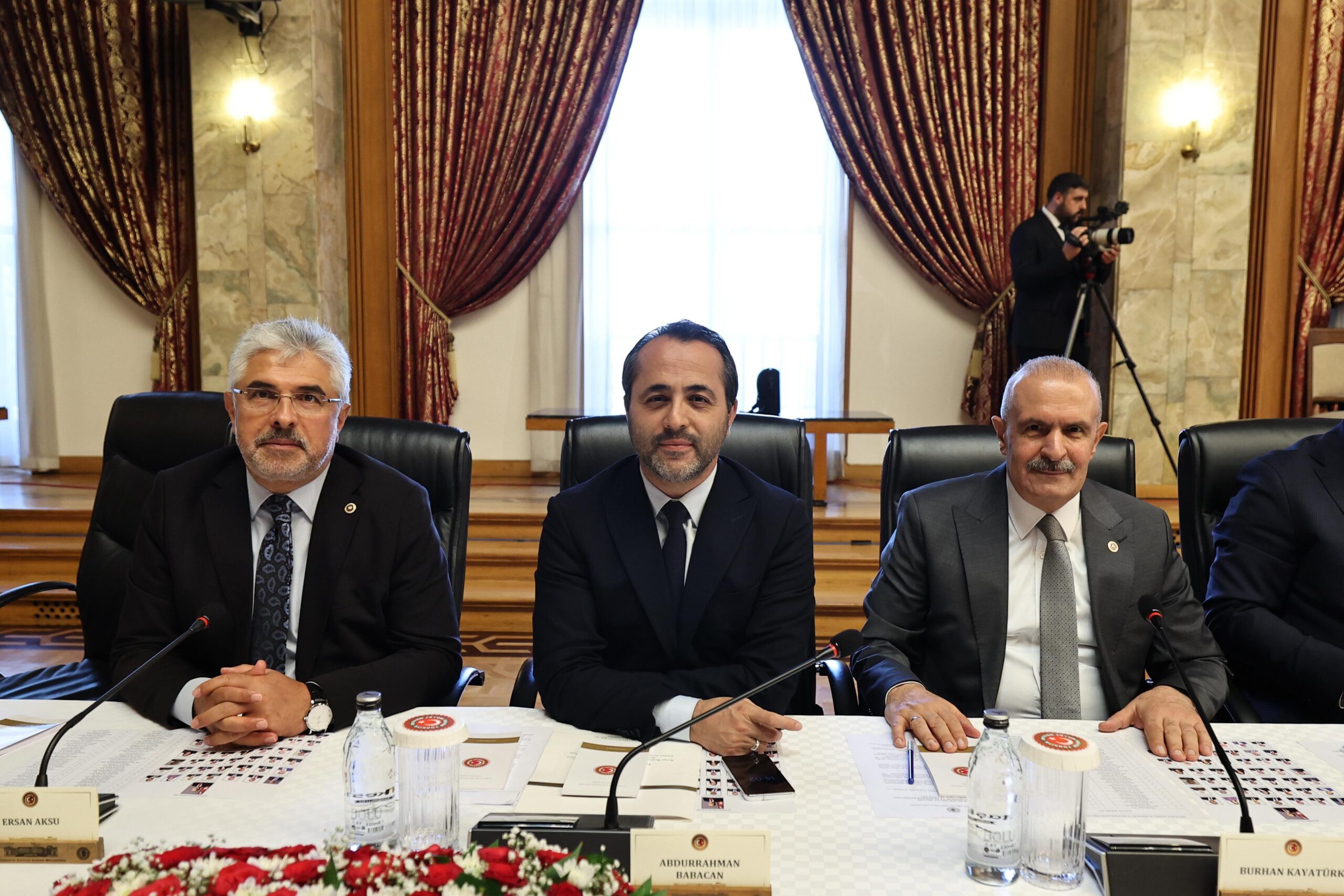 Babacan: “Milli Dayanışma Komisyonu Şeffaflık İlkesiyle Çalışacak”