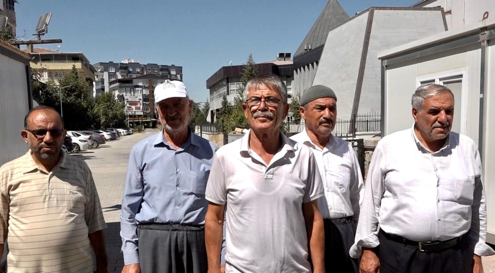 Yeşilyurtlu çiftçilerden sulama sorununa tepki