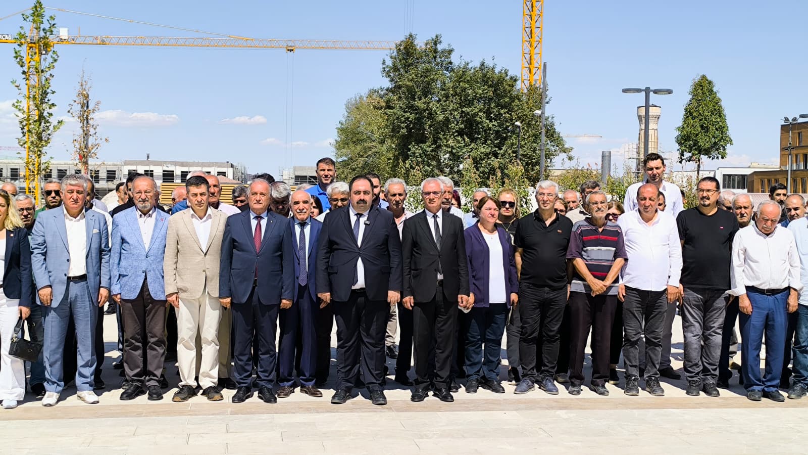 CHP’nin 102.kuruluş yıldönümünde Malatya’da tören düzenlendi  