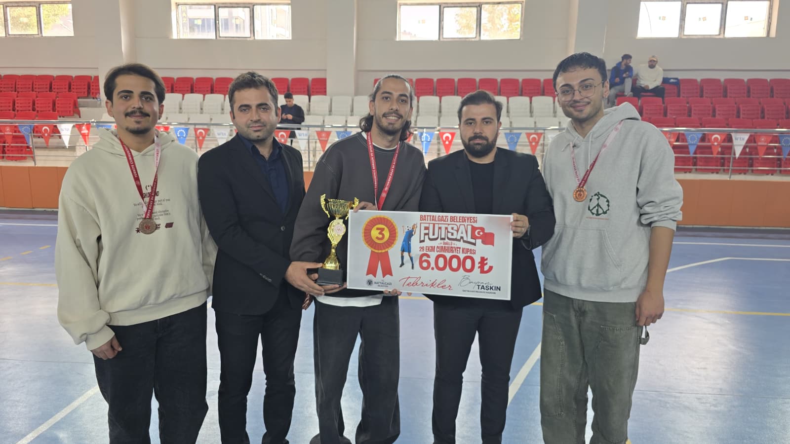 Battalgazi’de 29 Ekim Cumhuriyet Kupası Futsal Turnuvası Tamamlandı