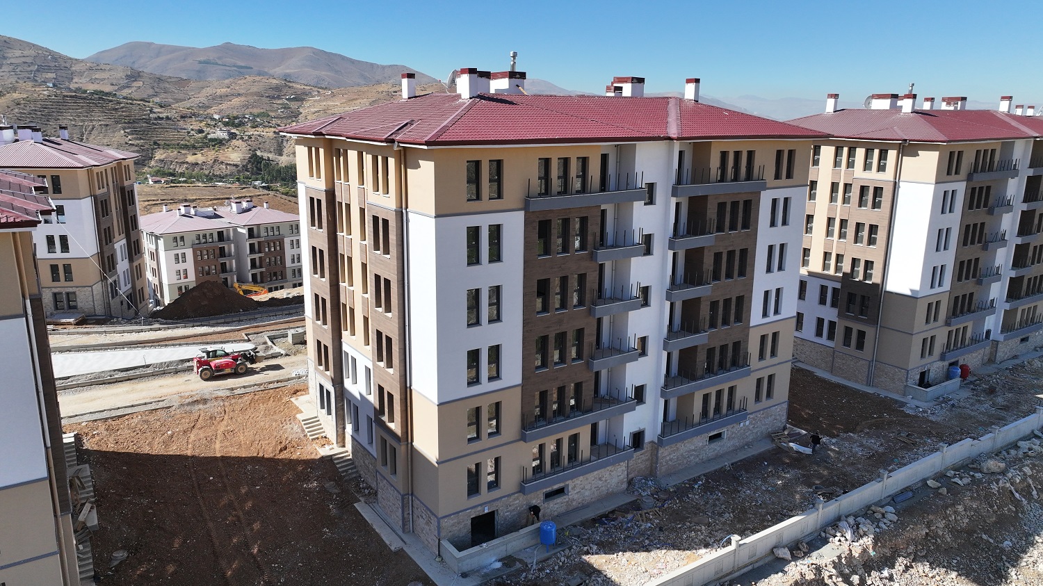 Başkan Geçit’in Söz Verdiği Duzdaşı Konutlarında Sona Doğru!