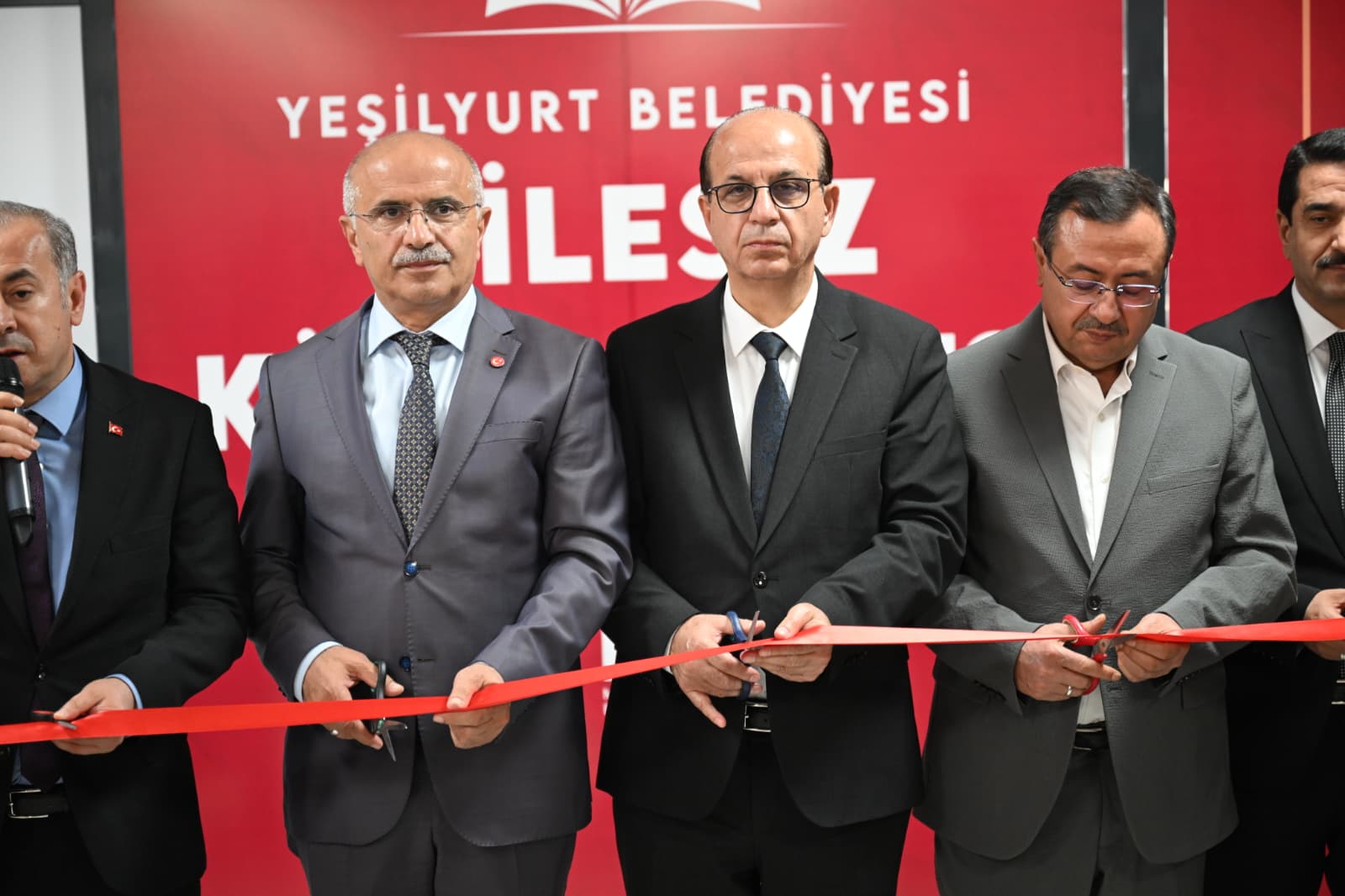 “Çilesiz Kütüphanemiz, Yeşilyurt’a Hâyırlı Olsun”