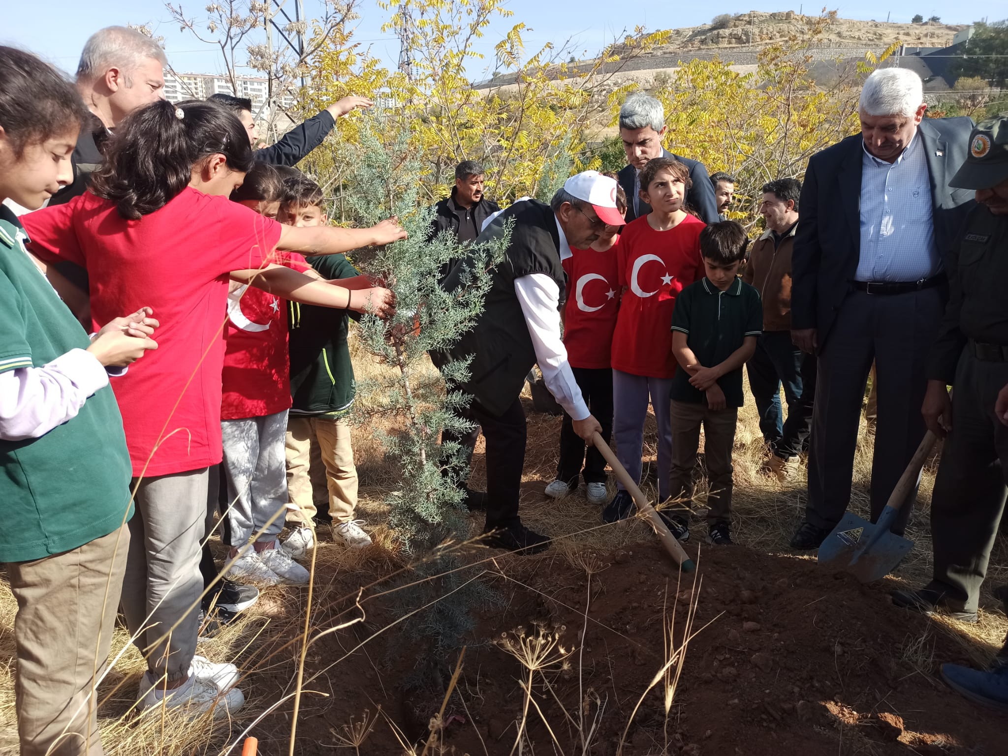 Cumhuriyetin 102. Yılına Özel 102 Fidan Malatya’da Toprakla Buluştu