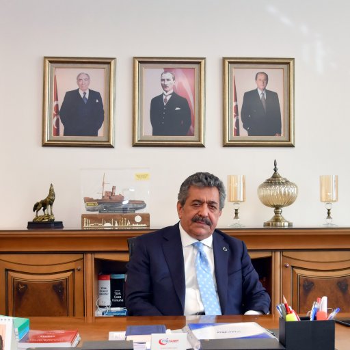 Üstte mavi gök çökmedikçe, altta yağız yer delinmedikçe senin İlini ve Töreni kim bozabilir?