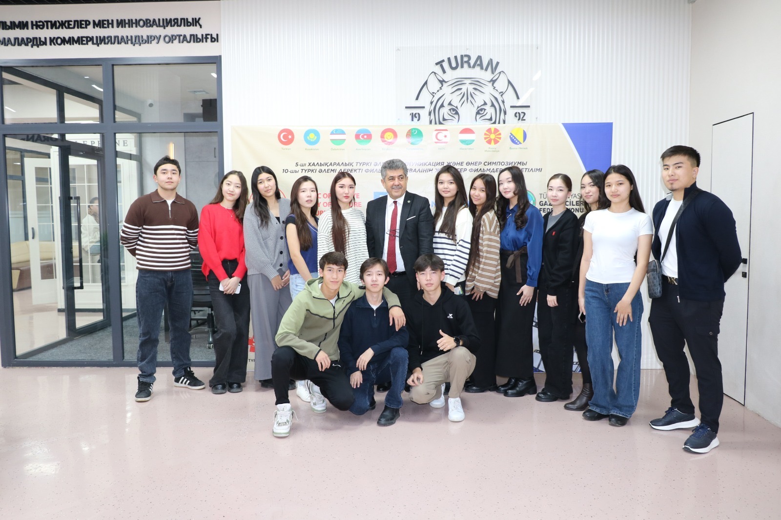 Türk Dünyası İletişim Ve Sanat Sempozyumu Almatı’da Gerçekleştirildi