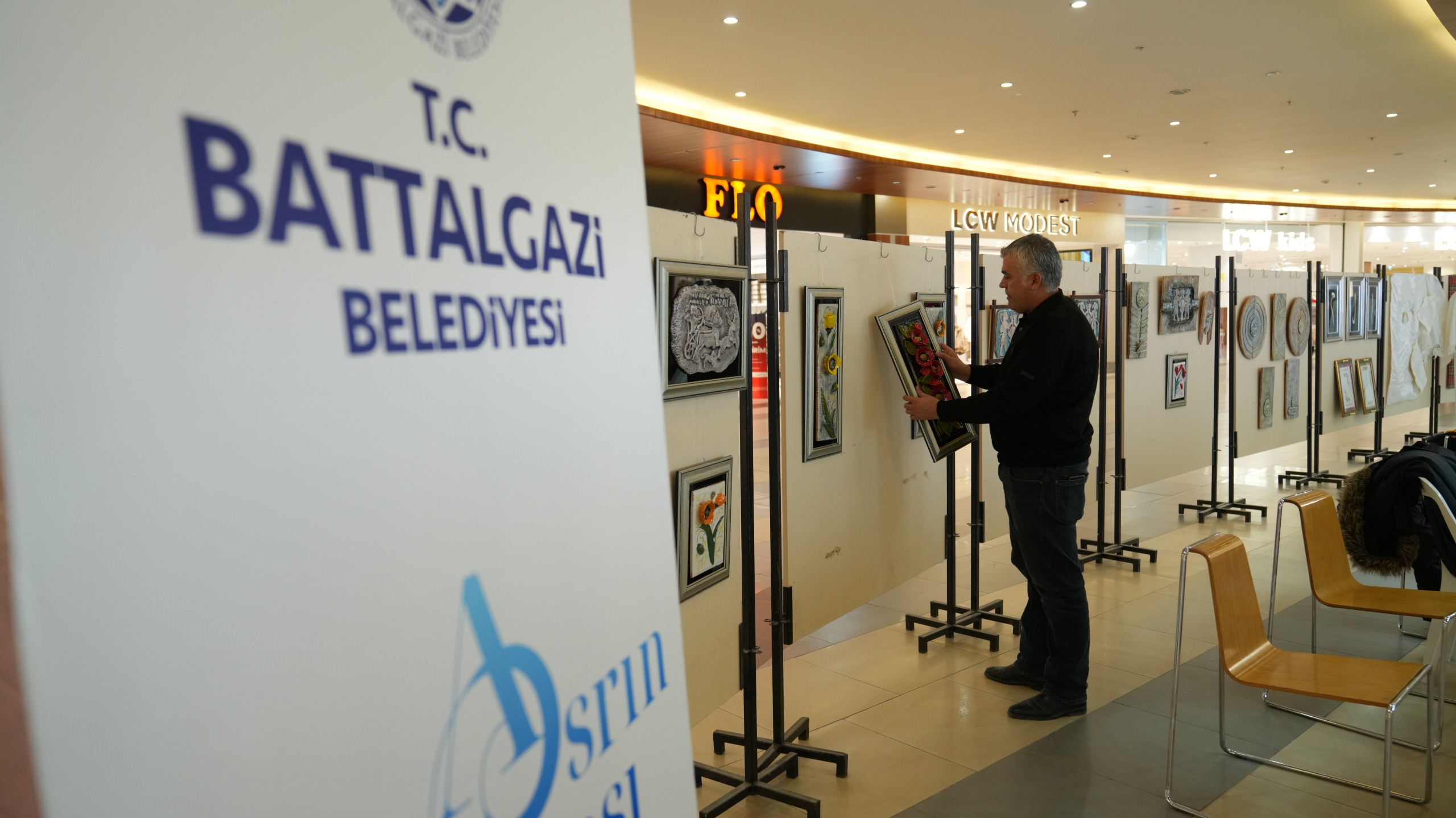 Malatya Park AVM’de açılan yıl sonu sergisinde sergilenmeye başladı.