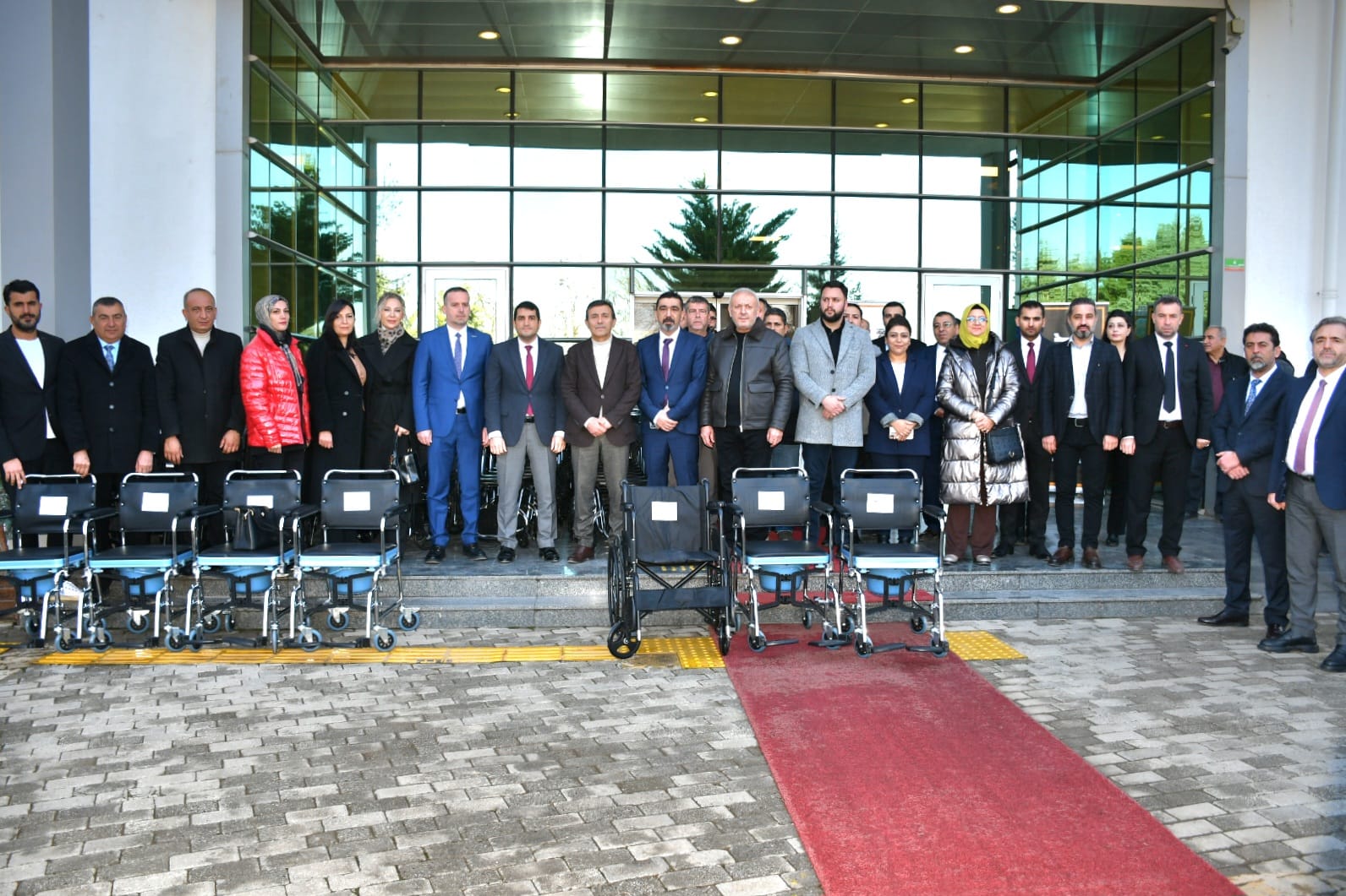 MAGİNDER’den Malatya Eğitim Ve Araştırma Hastanesine 50 Tekerlekli Sandalye Bağışı