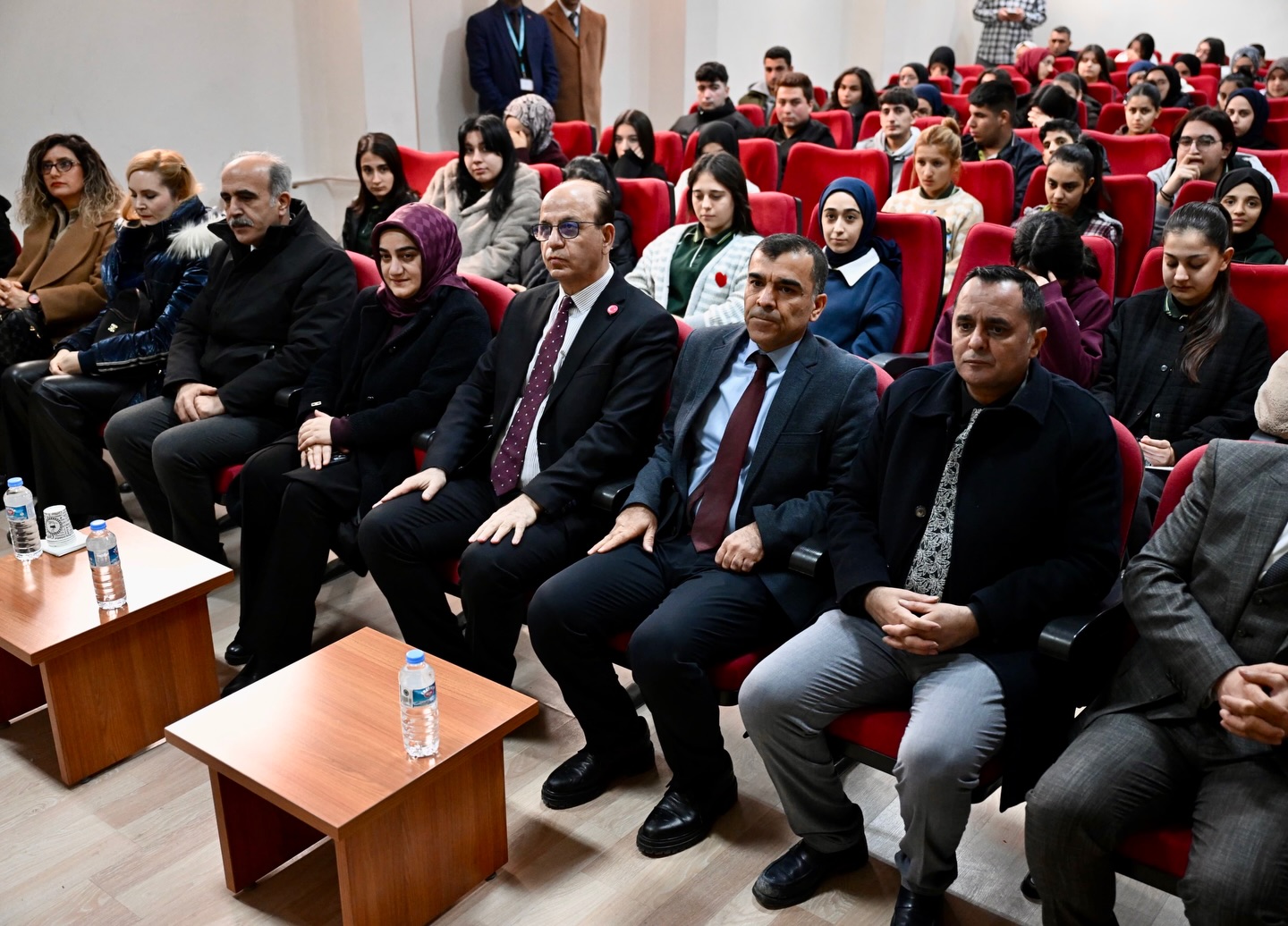 Yeşilyurt Belediyesi’nden Öğrencilere “TYT-AYT” Kaynak Kitap Desteği!