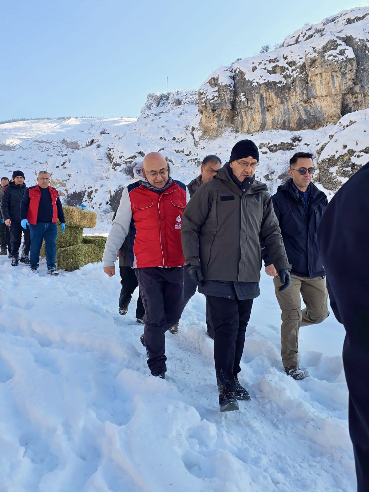 Vali Seddar Yavuz: Kış Şartlarında Zorlanan Yaban Hayvanları İçin Sahadayız