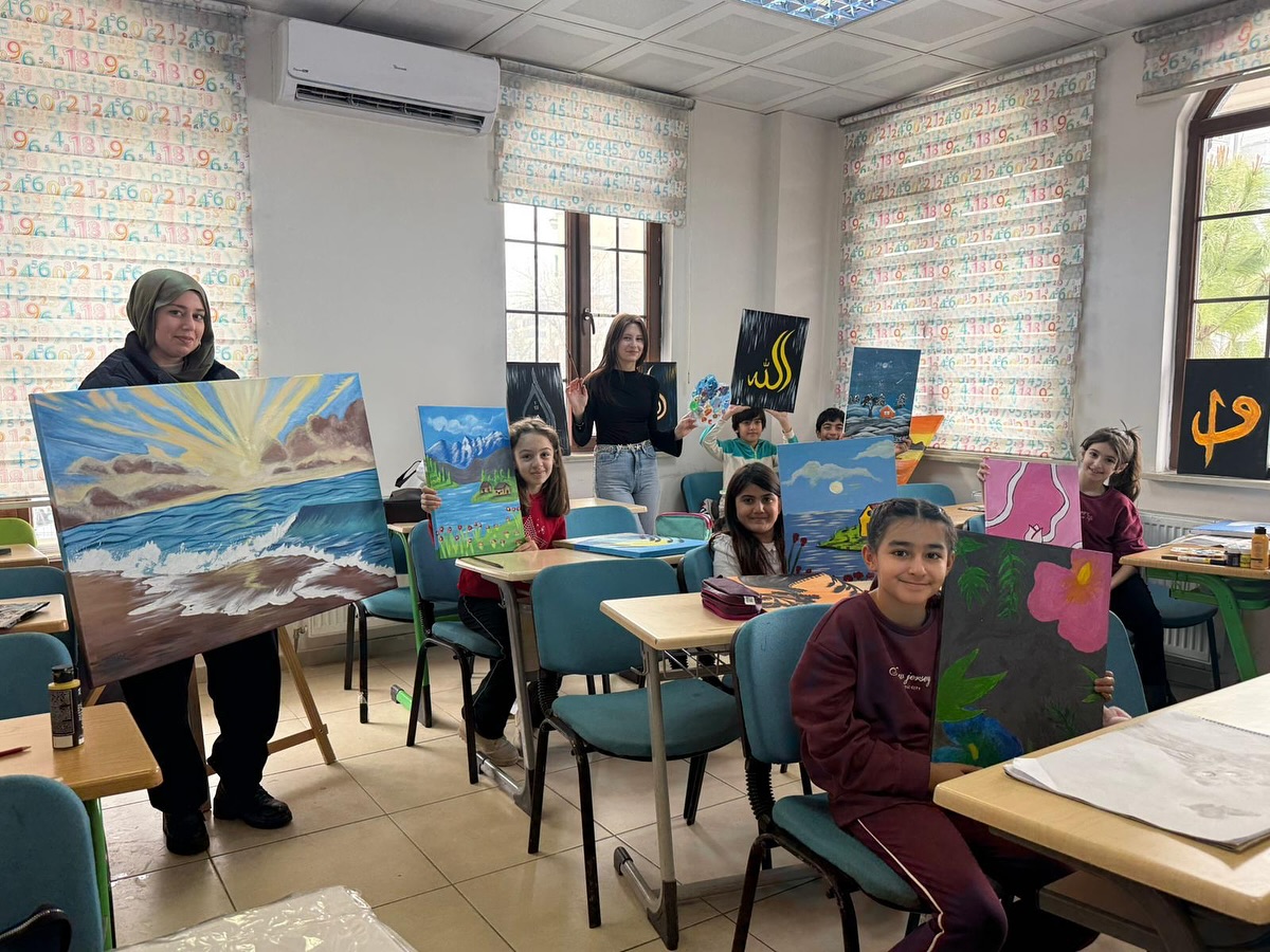 Yeşilyurt Belediyesi’nden Çocuklara Sanat Dolu Bir Yolculuk!