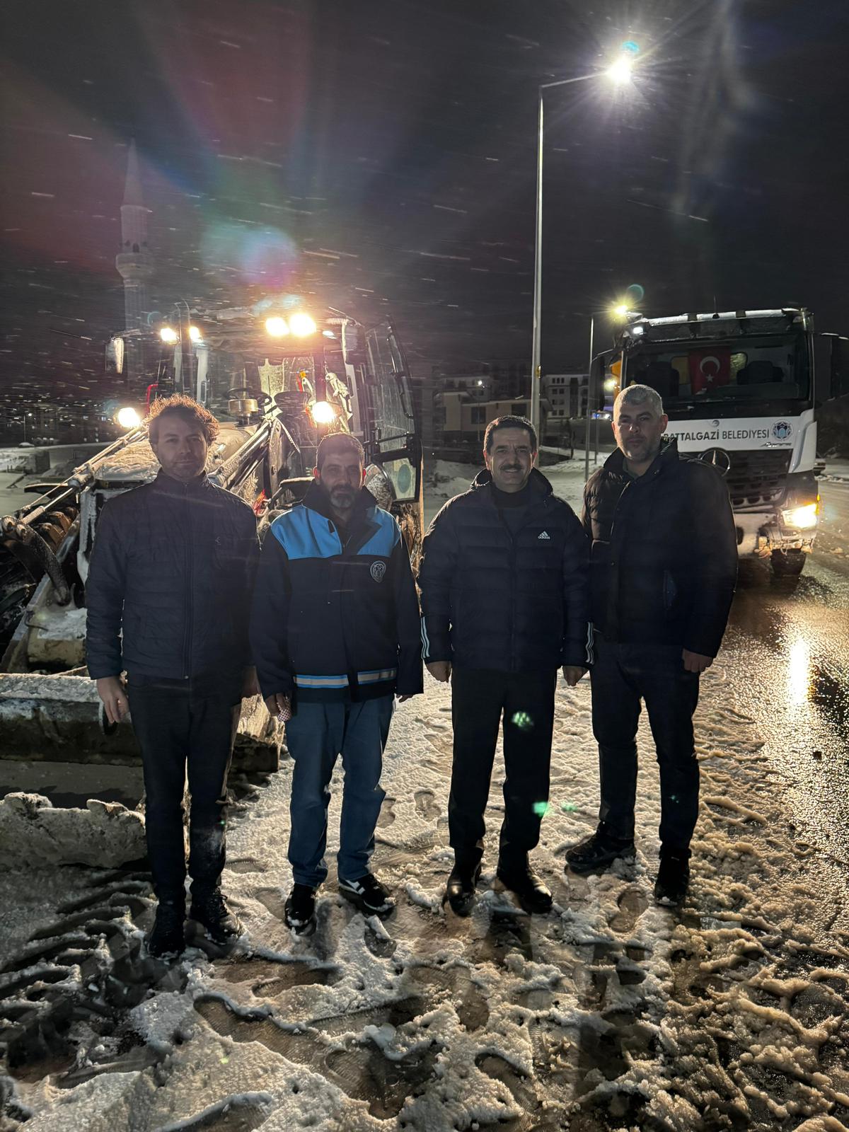 Başkan Taşkın: ‘’Biz Uyumayacağız, Sabaha Kadar Sahada Olacağız’’