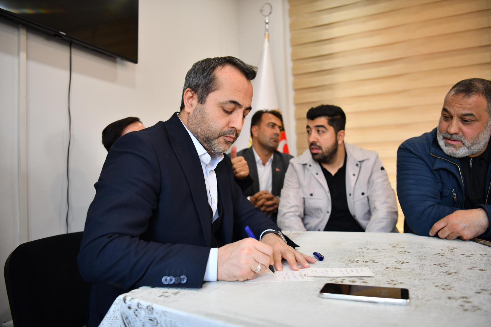 Abdurrahman Babacan 13 Muhtarın Taleplerini Dinledi