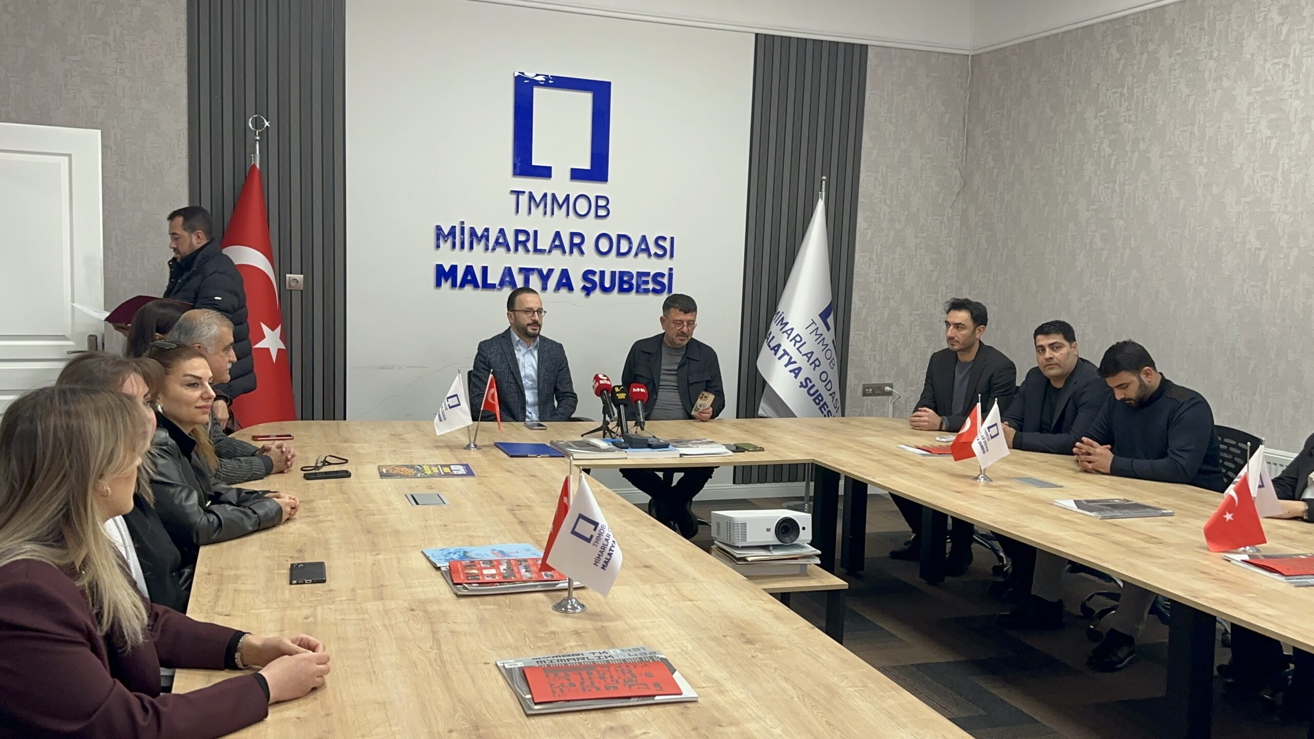 Veli Ağbaba: “Yerinde Dönüşüm Desteği Güncellenmeli”