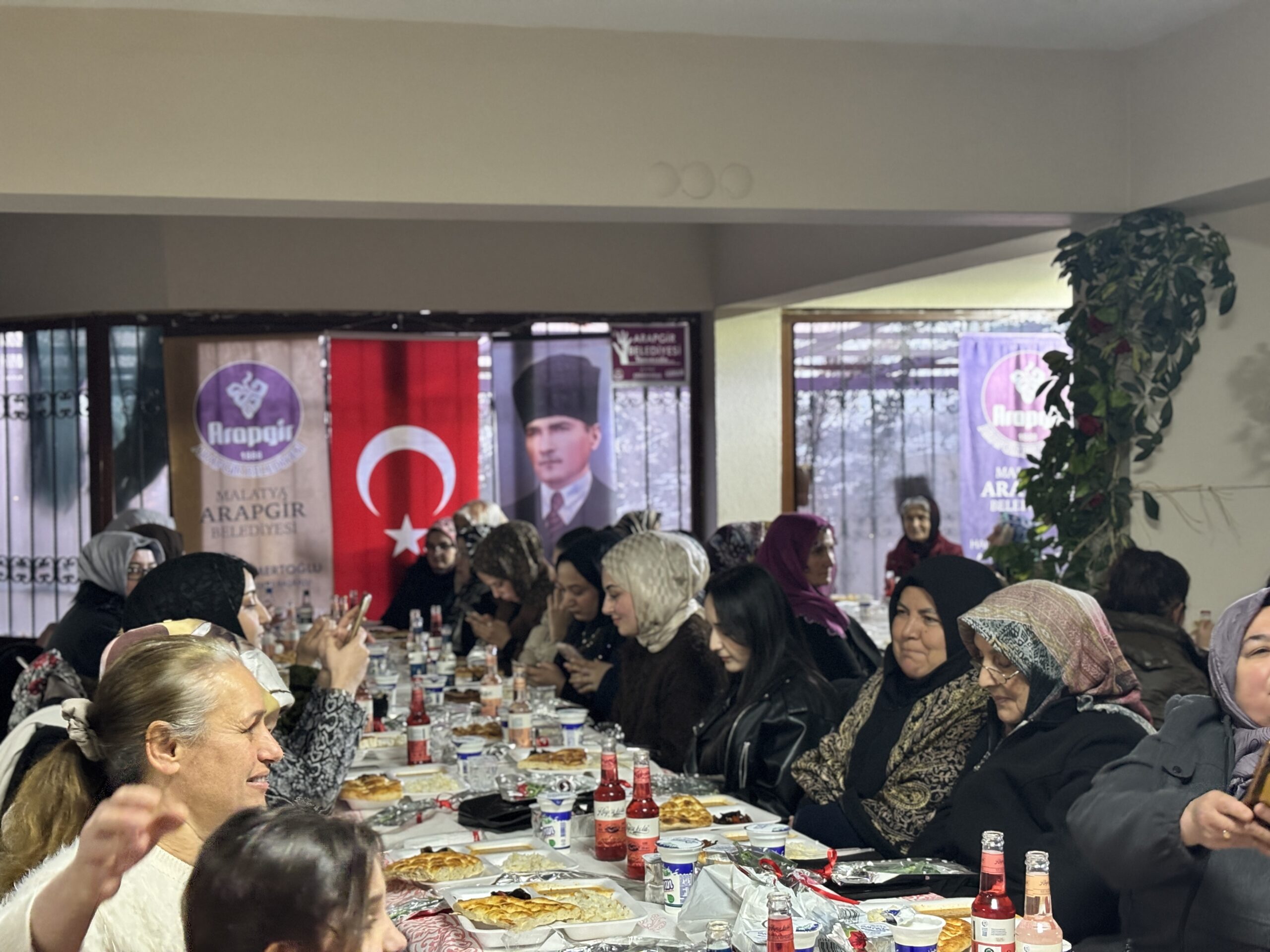 Kadınlar Günü’nde Anlamlı İftar Buluşması