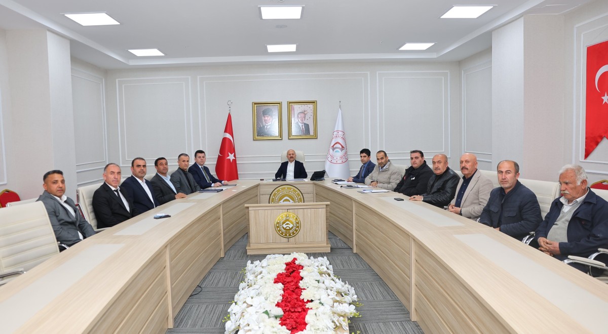 Adıyaman Valisi Osman Varol Muhtarlarla Buluştu