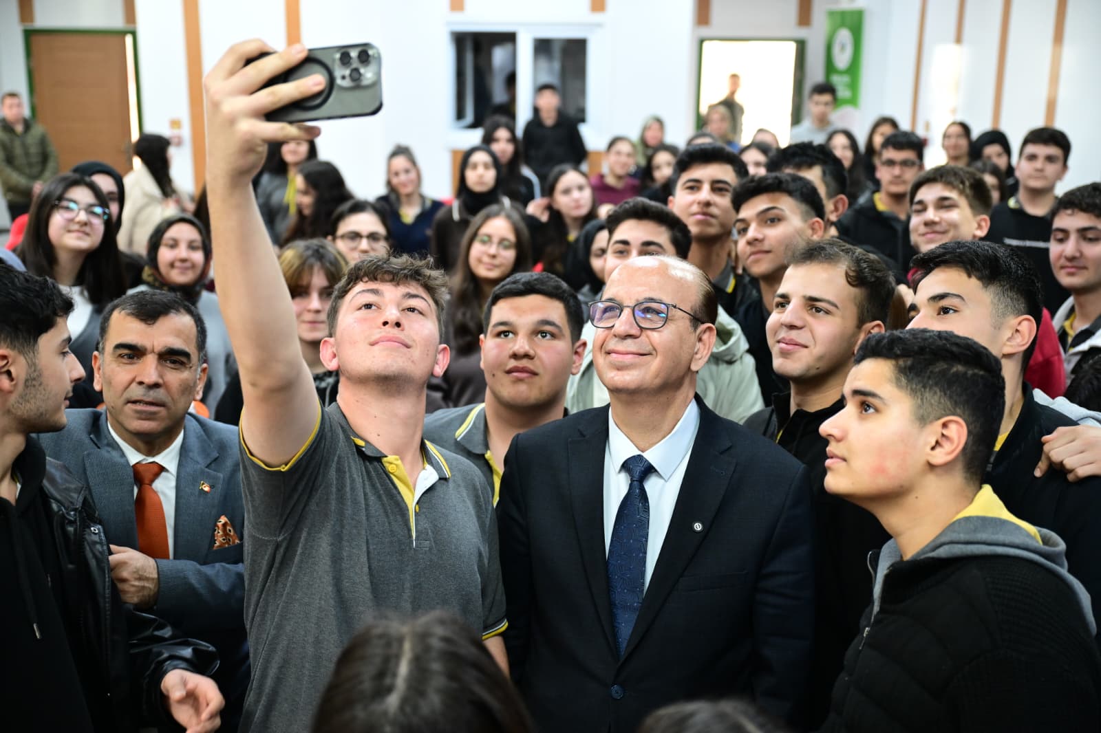 Başkan Geçit Öğrencilerle Buluştu: “Hedefiniz Olsun, Çok Çalışın”
