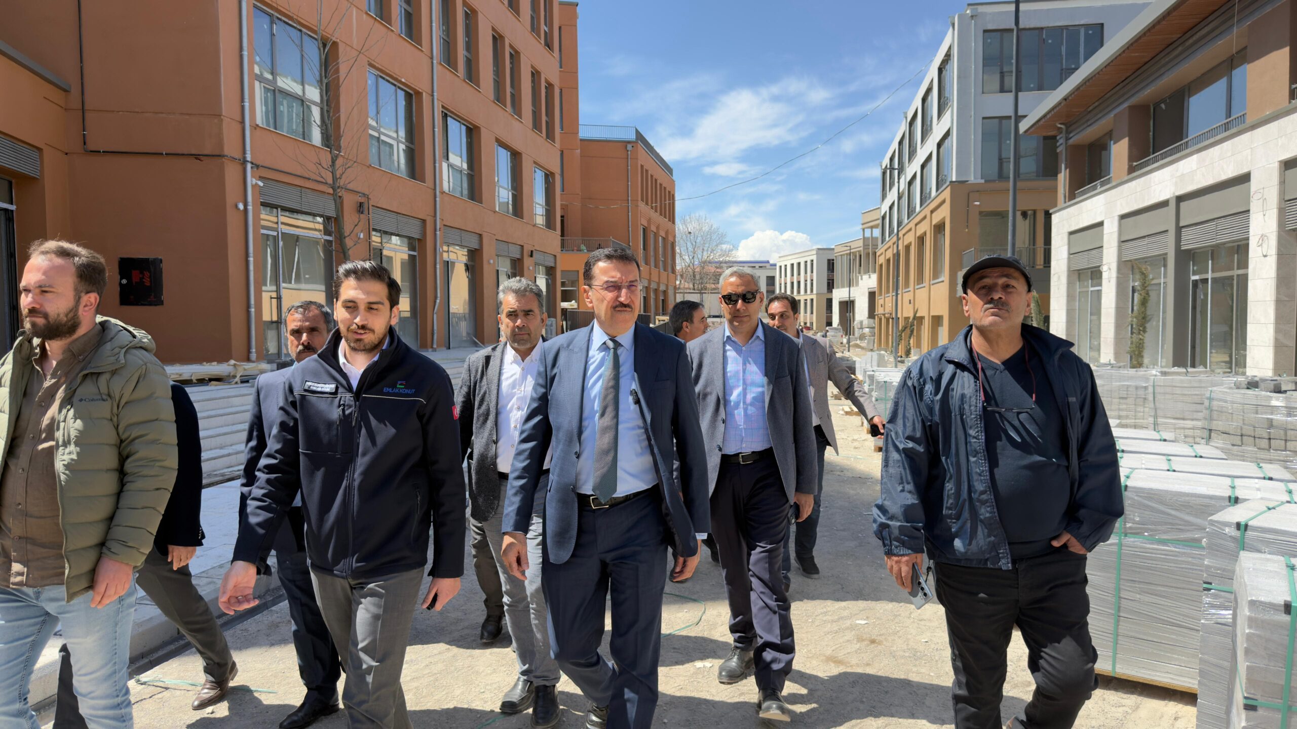 Tüfenkci’den yeni çarşıda esnaf ziyareti