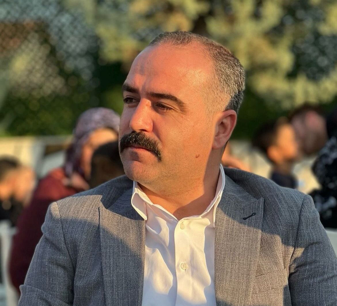 Turgay Şengönül Teşkilatı Tanıyan Teşkilatçı Başkandır.