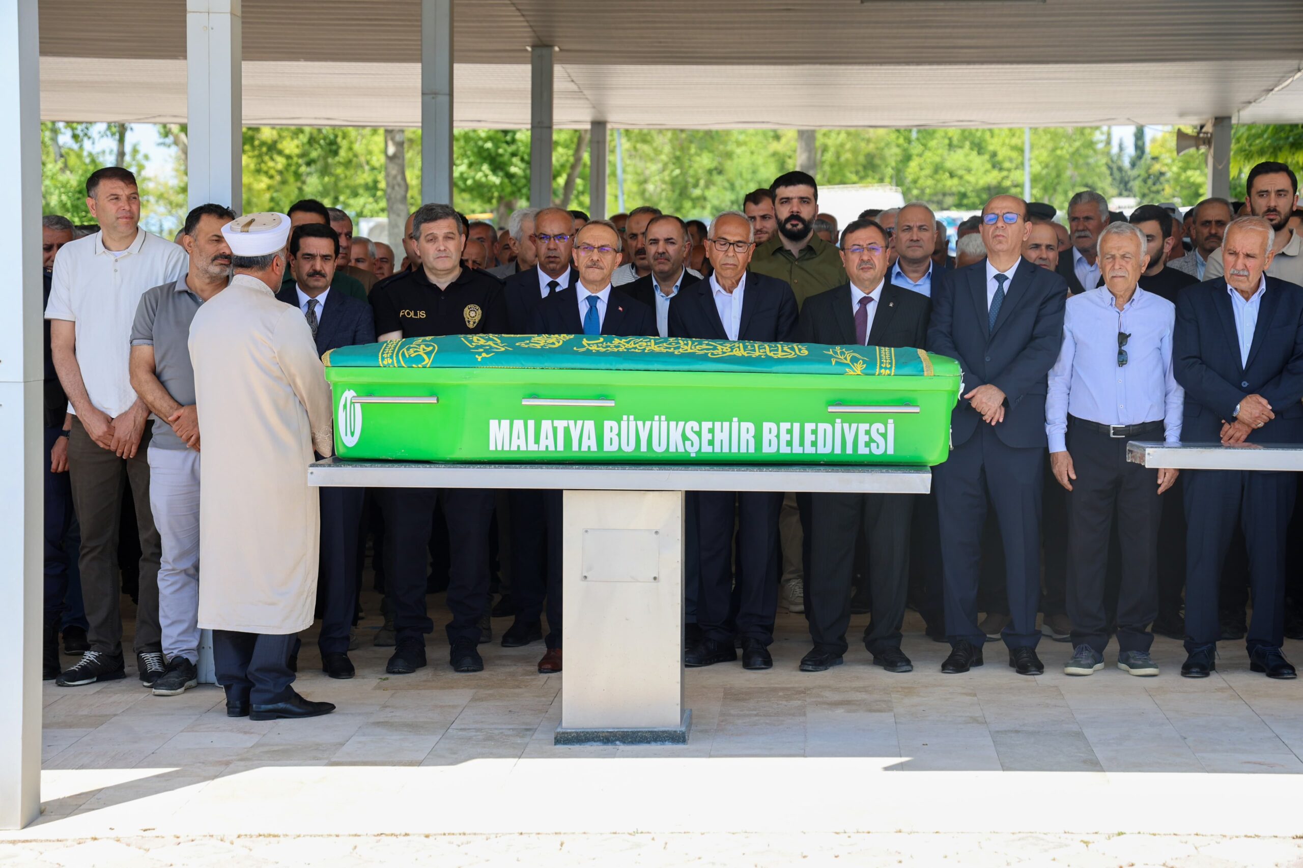Öznur Çalık’ın Kayınvalidesi Son Yolculuğuna Uğurlandı
