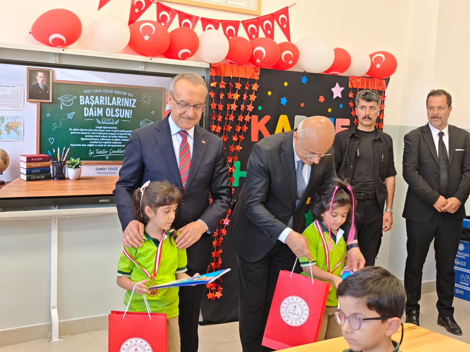 Malatya’da 147 Bin Öğrenci Karne Sevinci Yaşadı