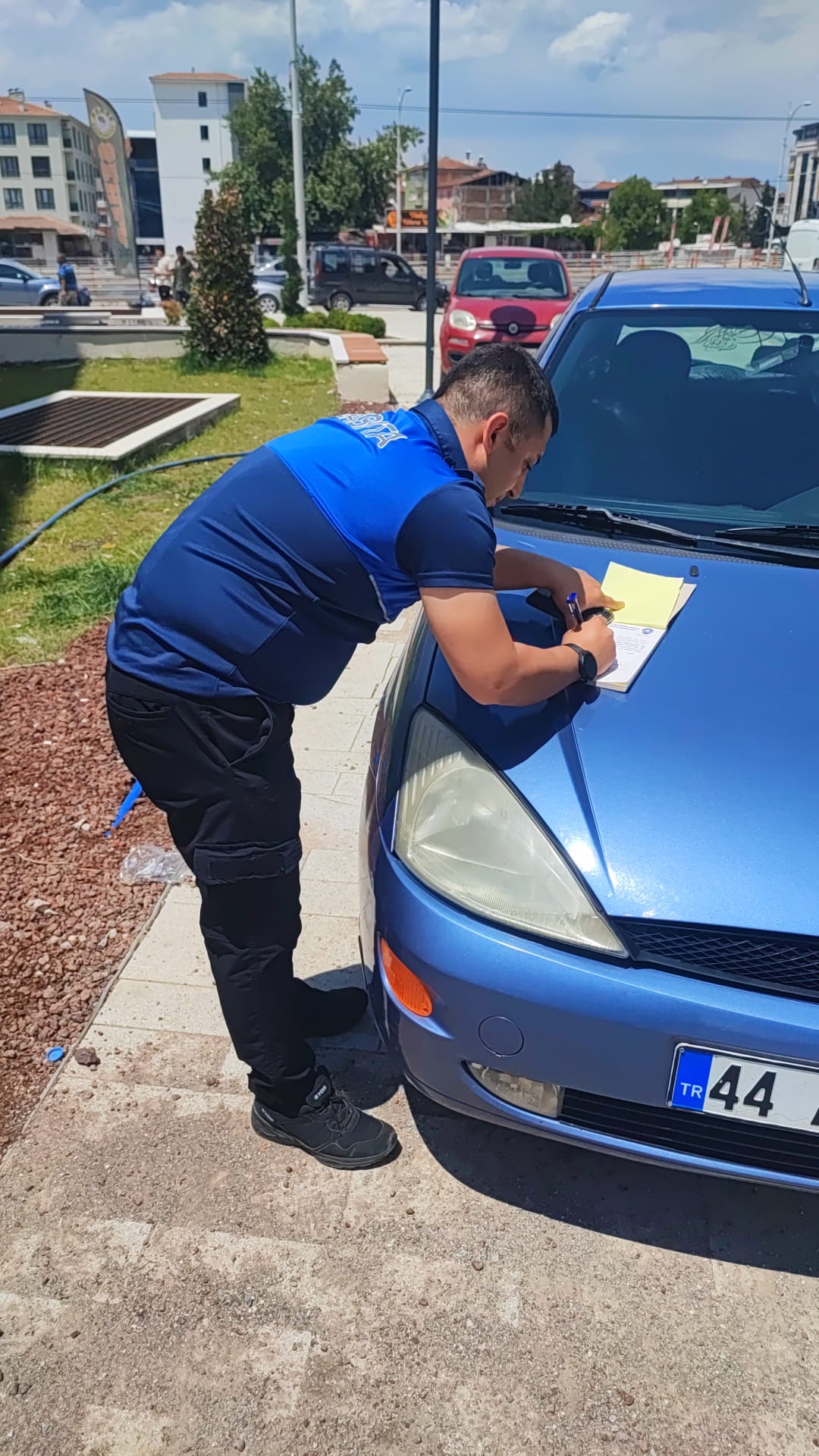 Battalgazi’de Rezerv Alan Çevresinde Kaldırım ve Yol İşgallerine Sıkı Denetim