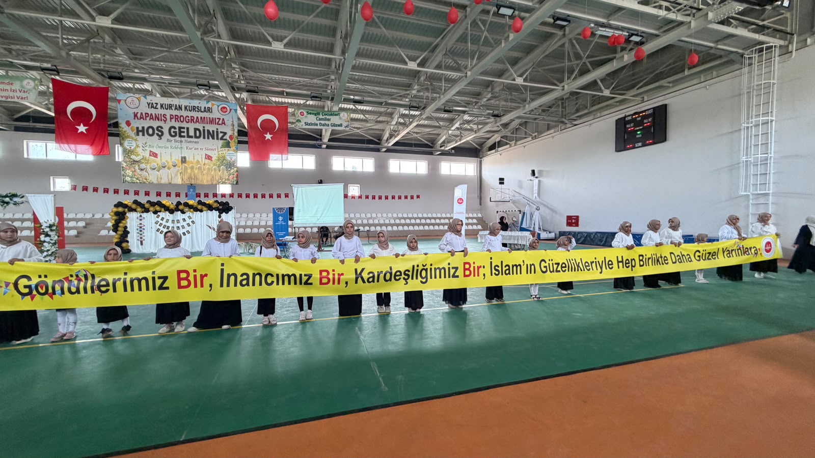 Doğanşehir’de Yaz Kur’an Kursları Görkemli Programla Sona Erdi