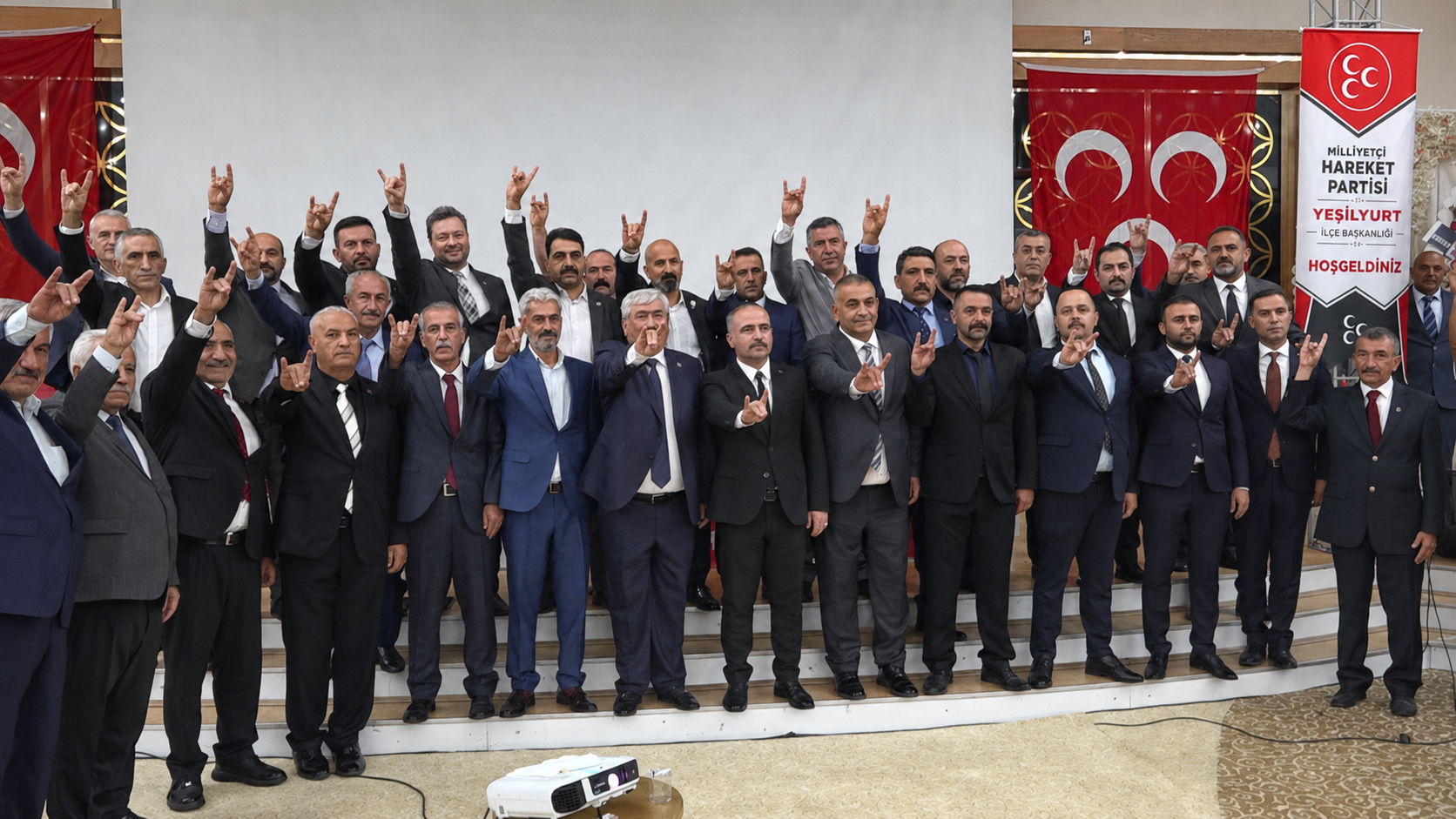 MHP Yeşilyurt’ta Şemsettin Tüdün Güven Tazeledi