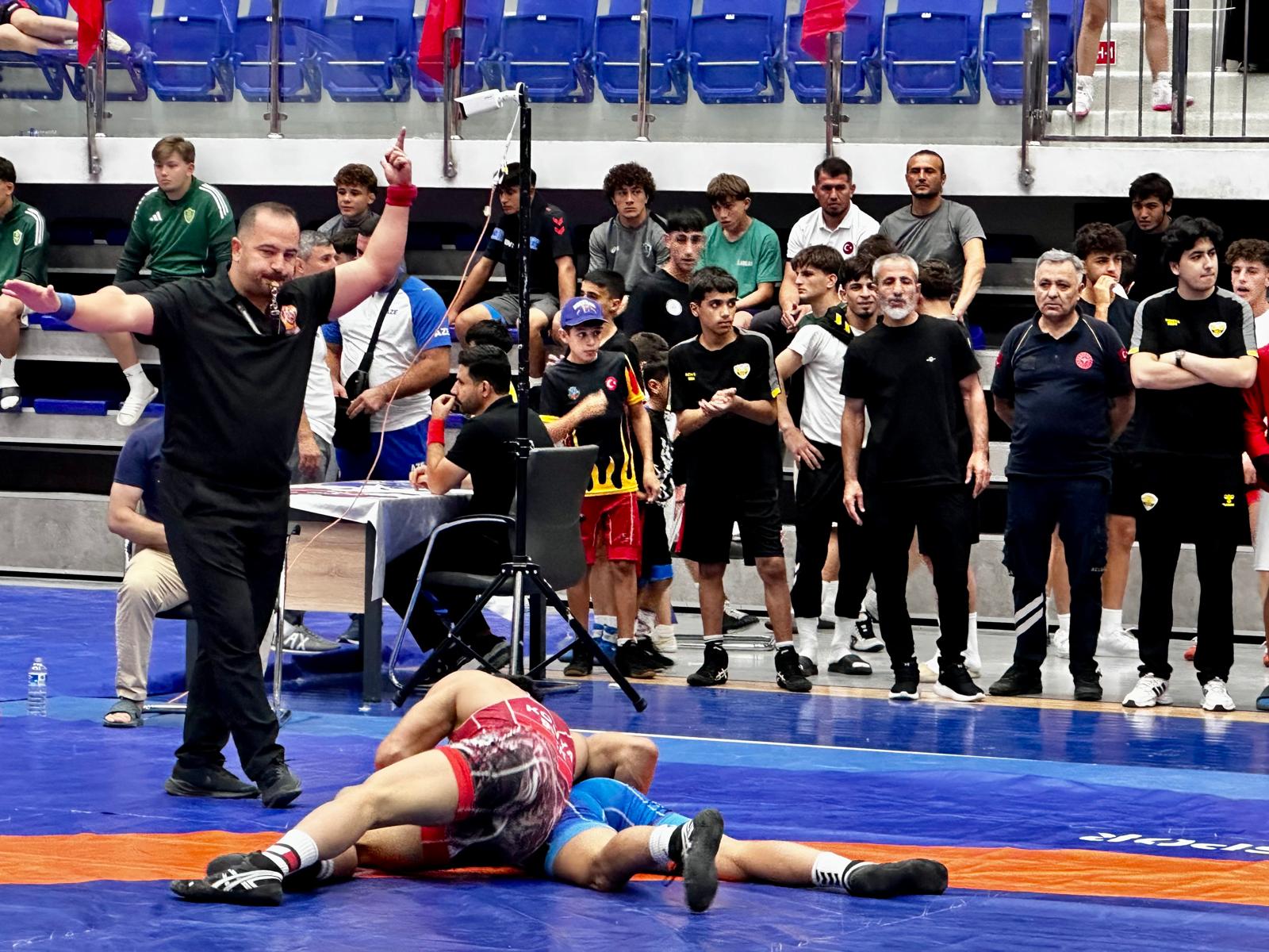 Malatya’da Bir İlk: 15 Ülke Aynı Minderde