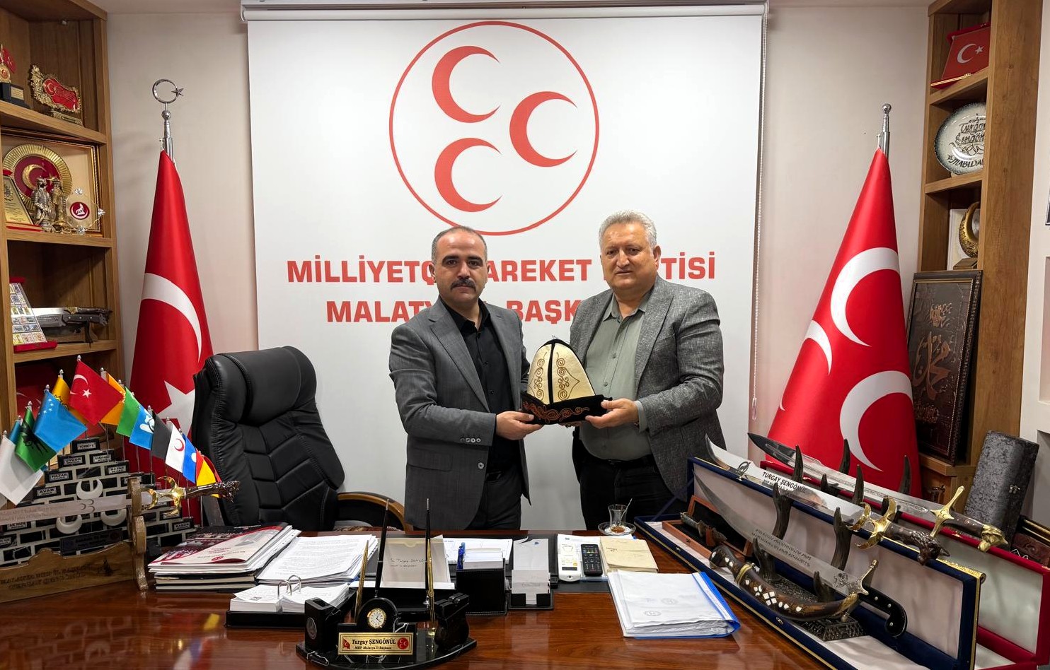 Türk Yolu Birliği’nden MHP İl Başkanı Şengönül’e Ak Kalpaklı Ziyaret