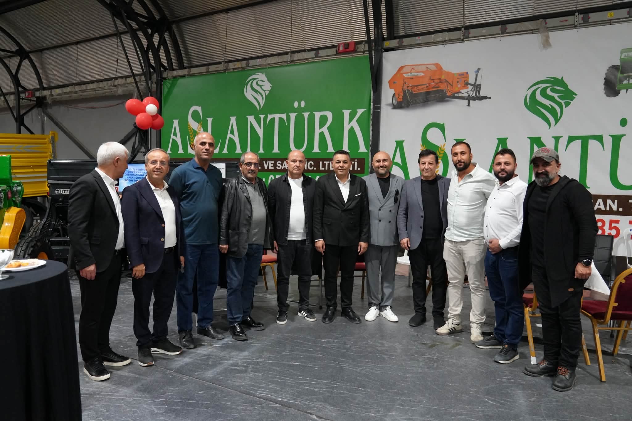 Sadıkoğlu Tarım Fuarında Sektör Temsilcileriyle Buluştu