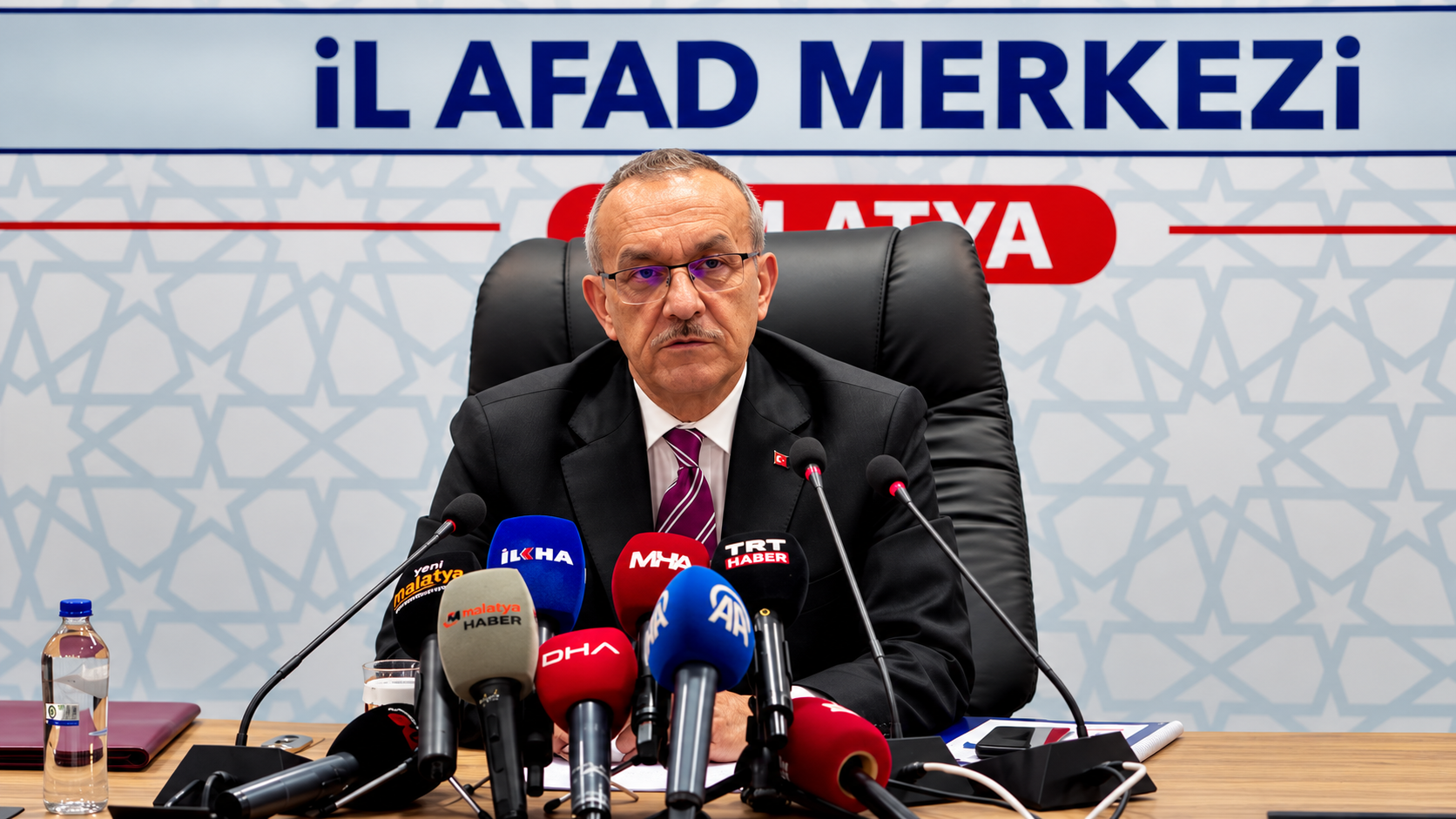 Vali Yavuz: “Konteynerlerde Kalanların Sayısı 10 Binin Altına Düştü”
