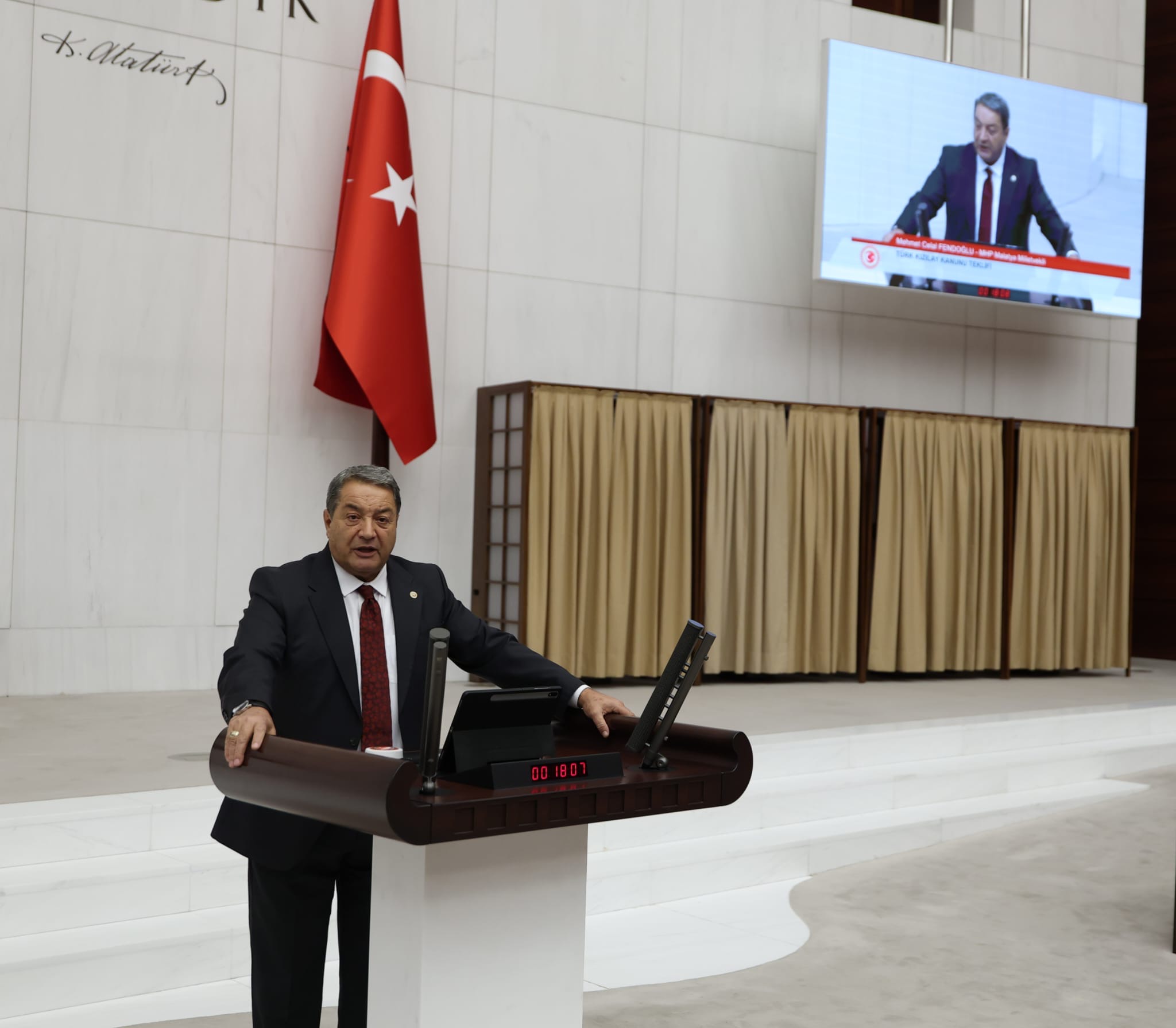 “Bizim Ahbabımız Devlettir, Millettir Kızılaydır”